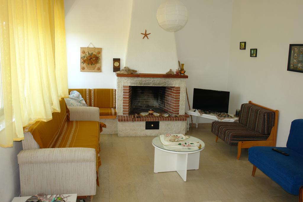 Antheia'S House Villa Nea Skioni Exterior photo