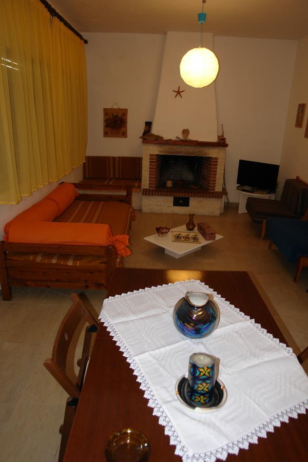 Antheia'S House Villa Nea Skioni Exterior photo